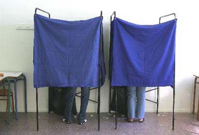 Εκλογές: Καθορίστηκαν οι βουλευτικές έδρες ανά εκλογική περιφέρεια