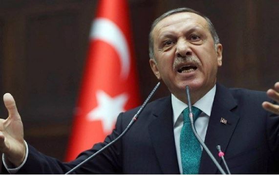 Η Τουρκία απαιτεί τον τερματισμό της πίεσης  στην «τουρκική μειονότητα» της Θράκης.